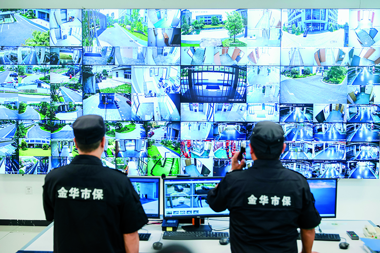 监控中心.jpg